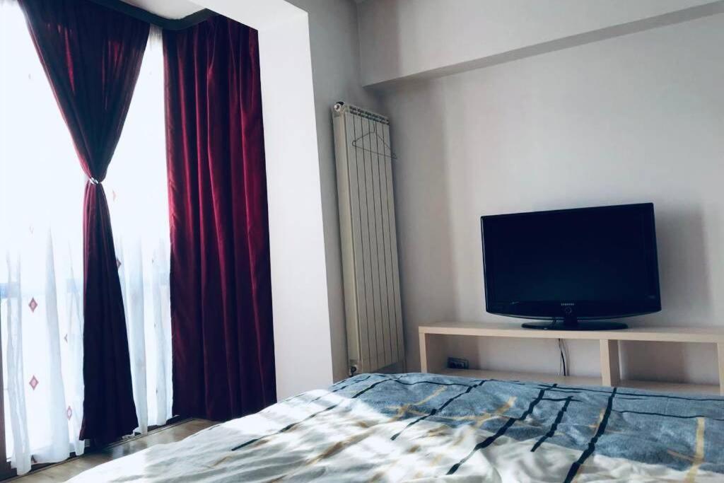 Cozy 2 Rooms Apartment Close To City Center Bukarest Eksteriør billede